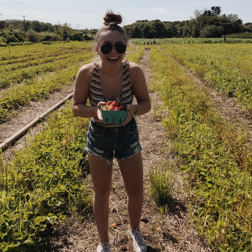 Meet your Posher, Chloe